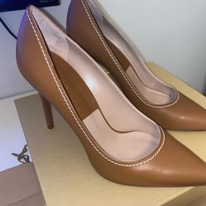 Micheal Kors collection brown leather pumps